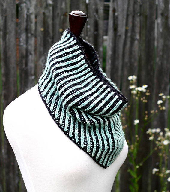Worsted Brioche Bandana Cowl by Lavanya Patricella