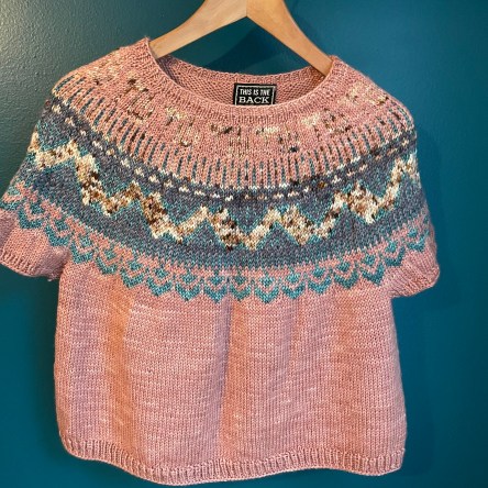 Speckles and spice top